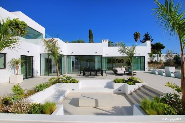 Photo: Villa in Marbella East