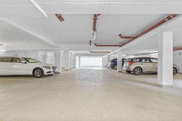 Tiefgaragenstellplätze auf Nachbargrundstück