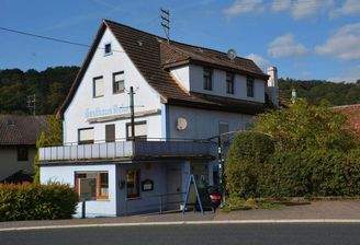 Straßenansicht