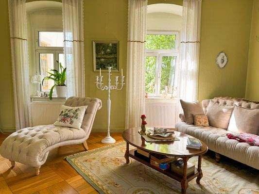 Wohnbereich mit Tageslicht