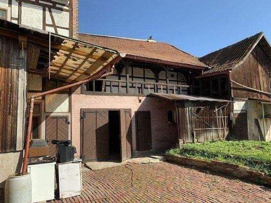 Teilansicht des Nebengelass