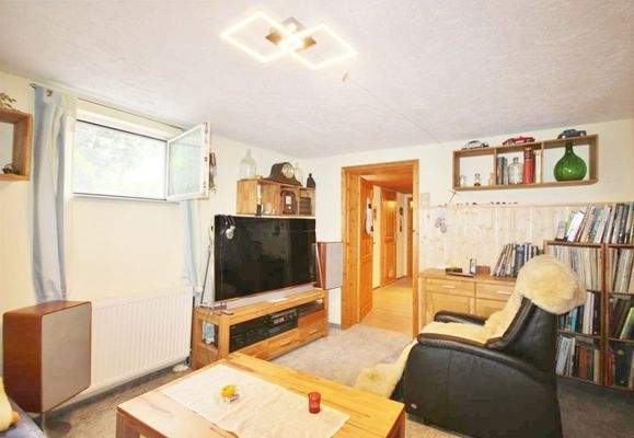 weiteres Zimmer (UG)