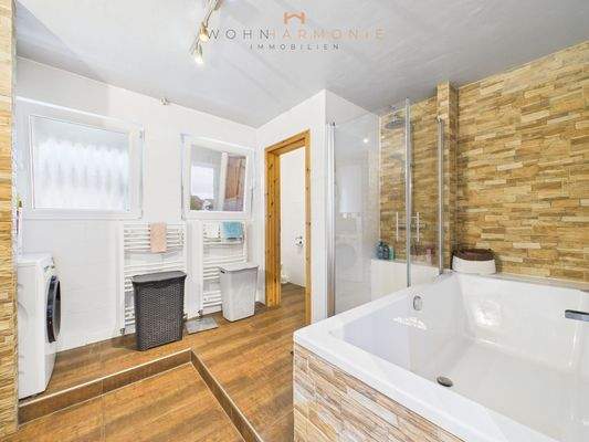 Badezimmer Ansicht 1