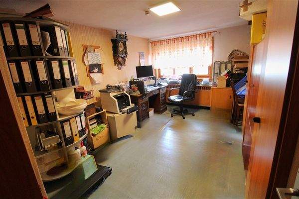 Arbeitszimmer 1.OG rechts