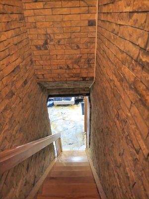 Treppe in das Erdgeschoss