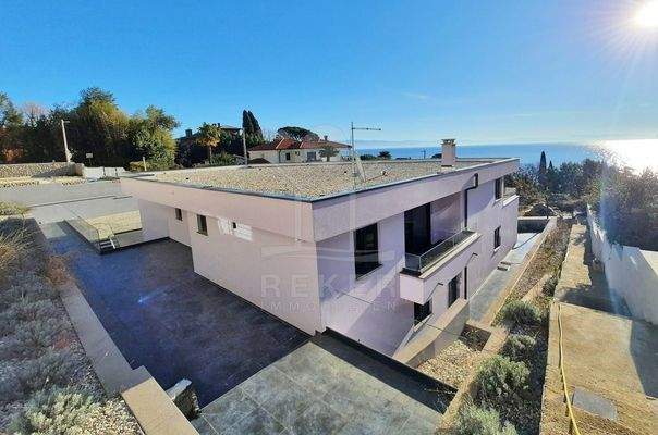 Exklusive Villa in Lovran nur 200 Meter vom Meer entfernt