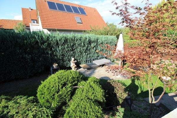 Sitzbereich im Garten.JPG