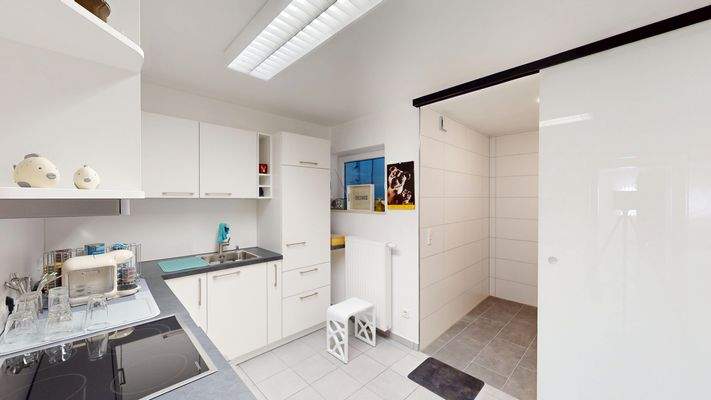 UG - Teeküche/Dusche