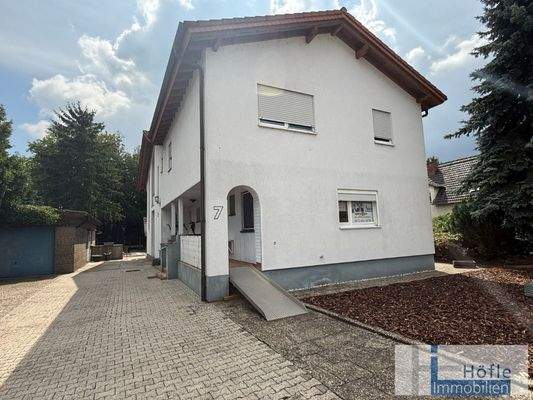 Straßenansicht Gebäude