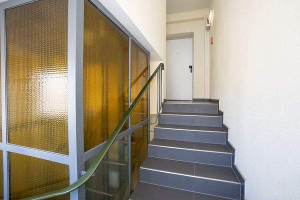 Treppenhaus zur Einheit