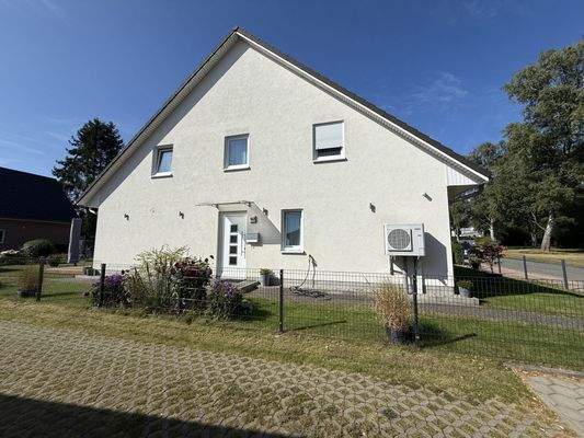 Eingangsbereich (Seitenansicht)