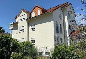 Seitlicher Blick mit Balkon