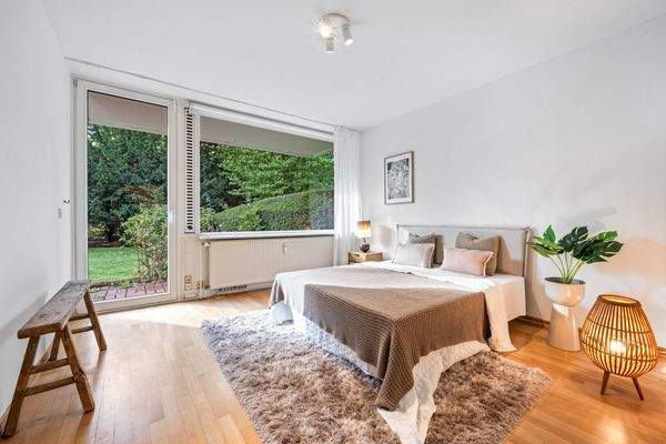 Arbeits-/Schlafzimmer