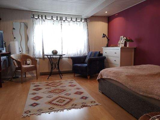 Schlafzimmer o. Kinderzimmer OG