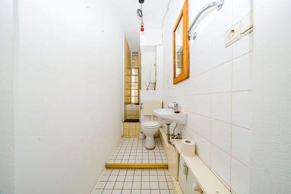 Gästebad mit Dusche