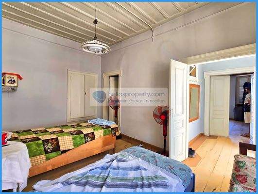 524917a84f0f4539b0b0a053cb324abf-original