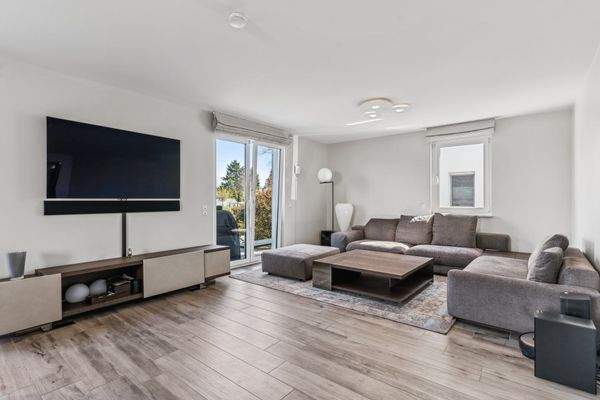 Offener Wohn- und Essbereich