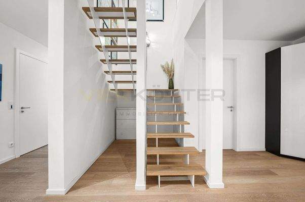 Treppe zum Souterrain