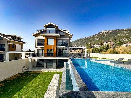 Detached Villas with Spacious Gardens in Fethiye Ölüdeniz
