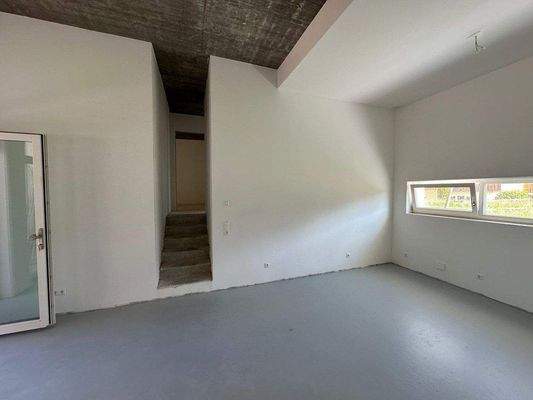 Übergang von Wohnzimmer zu Schlafen, Küche und Bad