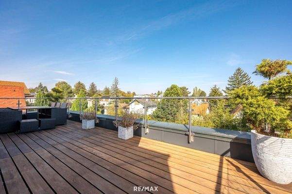 großzügige Freiflächen