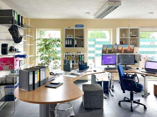 Teilans. Büro