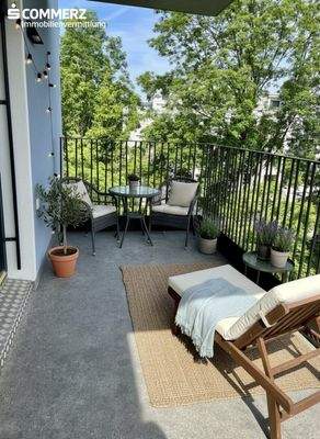 Beispiel-Gestaltung Balkon (KI-generiert)