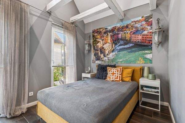 Büro oder Kinderzimmer