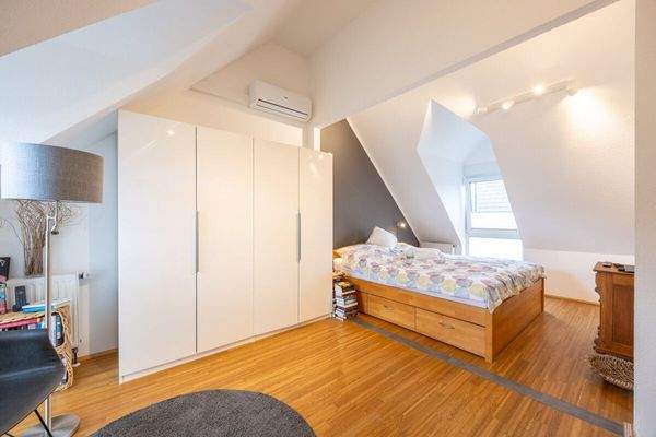 Schlafzimmer / aktuelle Aufteilung / kann problemlos wieder getrennt werden (siehe Grundriss ursprüngliche Planung)