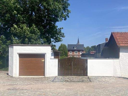 Zugang zum Hof aus Süden