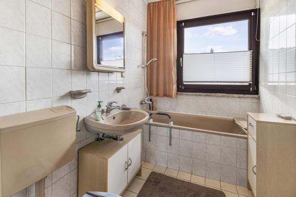 Badezimmer im Erdgeschoss