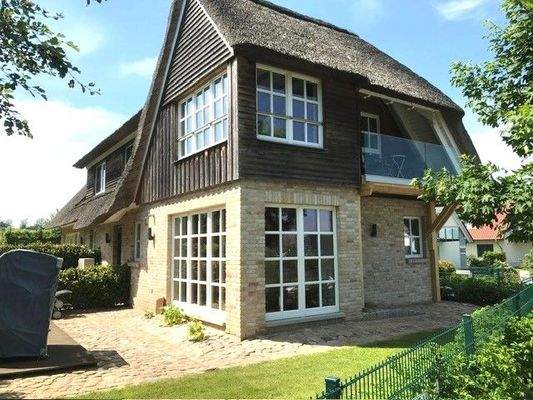 Vorderhaus mit Balkon