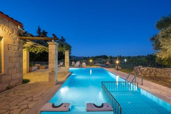 Kreta, Maza: Steinvilla mit beheiztem Pool und Gar