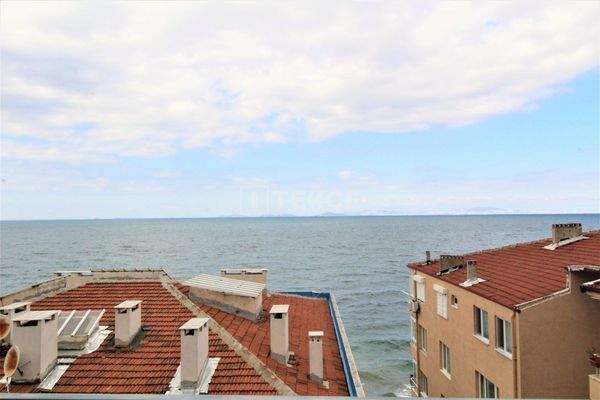 Sea-View Apartments by the Beach in Çınarcık Yalova