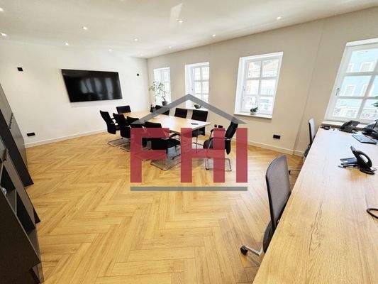 Wohn-/Ess-/Arbeitsbereich