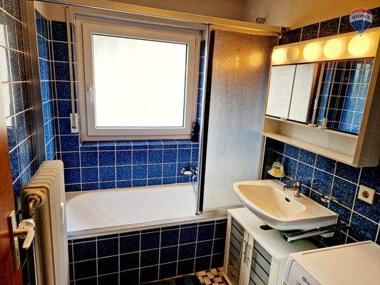 Badezimmer mit Wanne