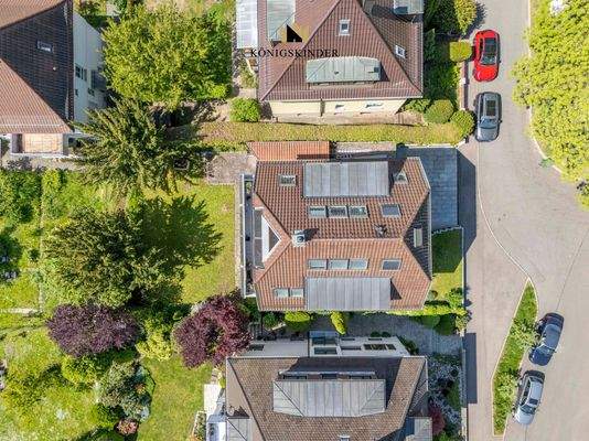 Viel Licht im DG durch große Dachfester und 2 Gauben