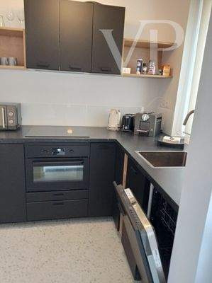 b6fd5d03-15b9-46e6-883a-64a6720f8af4_original