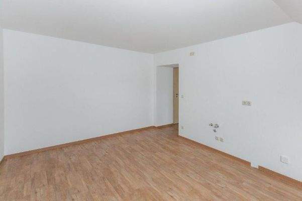 Etagen Wohnung mit Blick vom Fenster