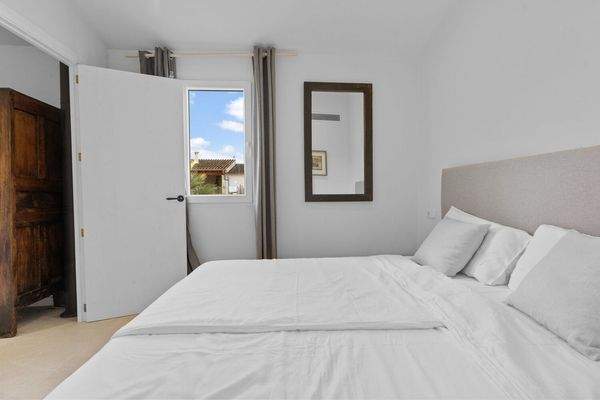 Schlafzimmer mit Doppelbett