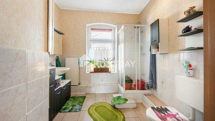 1. OG Badezimmer 1 1