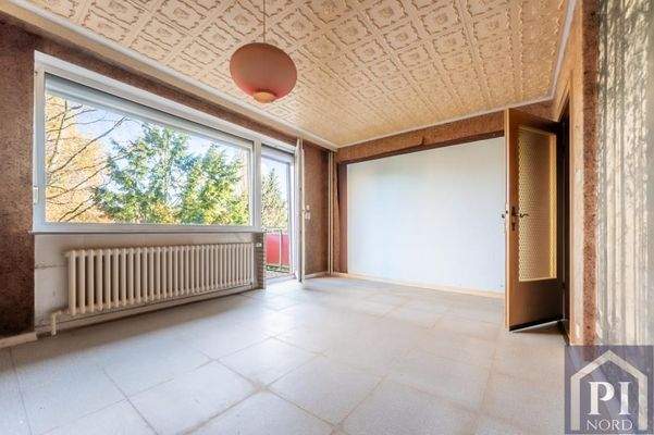 Schlafzimmer mit Zugang zum Balkon