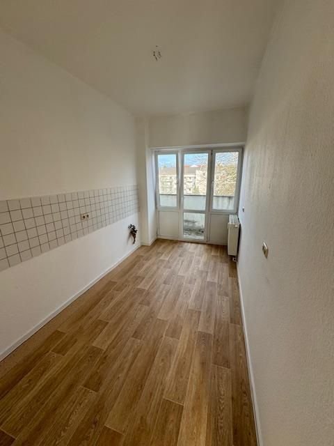 4 Zimmer Wohnung in Magdeburg (Stadtfeld Ost)