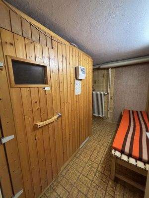 Sauna KG (1/2)
