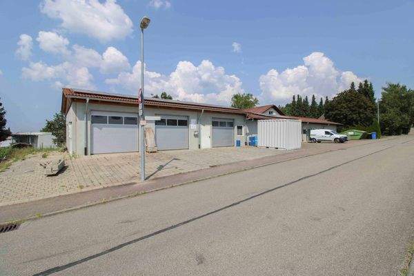 Gewerbe Vorderansicht