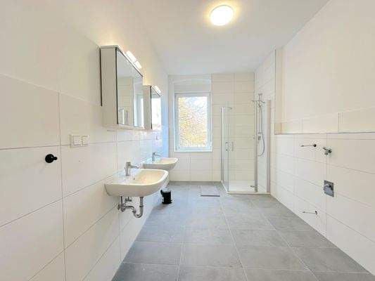Modernes Badezimmer