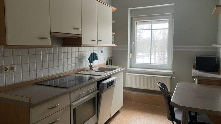 Küche mit Einbauküche DG