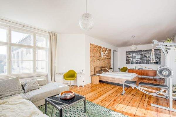 Lichtdurchflutetes Wohn und Schlafzimmer