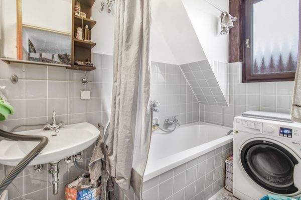 Badezimmer im Dachgeschoss