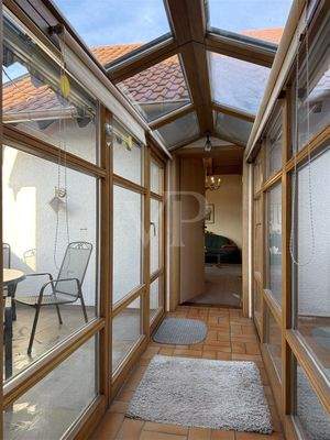 Verbindungssteg zwischen beiden Häusern